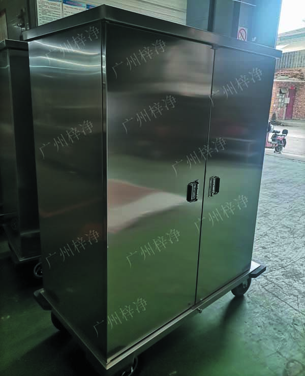 一次性物品電動(dòng)轉(zhuǎn)運(yùn)車(chē)采用304拉絲不銹鋼板面板厚度：≥1.2mm,表面作拉絲亞光處理。
